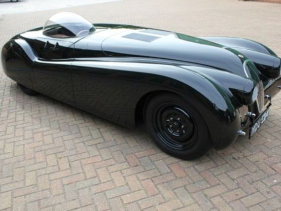 Transformare spectaculoasa. Jaguarul care a beneficiat de un facelift de 900.000 de euro, dupa ce a fost uitat 58 de ani intr-un garaj