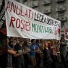 A opta zi de proteste fata de proiectul minier de la Rosia Montana. Peste 7.000 de manifestanti au blocat centrul Bucurestiului