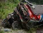 Cel putin 43 de morti dupa ce un autocar a cazut intr-o prapastie, in Guatemala