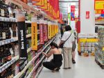 Romanii cheltuie peste un miliard de euro pe produse alimentare marca privata