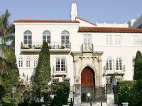 Vila in care a fost asasinat Gianni Versace, vanduta la licitatie cu 41,5 milioane de dolari