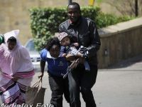 Atacul terorist din Nairobi. Cel putin 68 de morti si 175 de raniti, printre ei si nepotul presedintelui kenyan