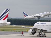 Peste o tona de cocaina, in valoare de 50 mil. euro, a fost confiscata la bordul unui avion al Air France