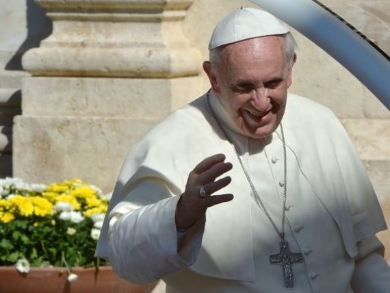 Papa Francisc compara suferintele provocate de criza actuala cu cele din timpul Marii Depresiuni si denunta sistemul economic care are ca idol banul