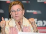 Ponta: Grapini sa se obisnuiasca mai mult cu postul de ministru cand e cu presa, nu mai e la textile