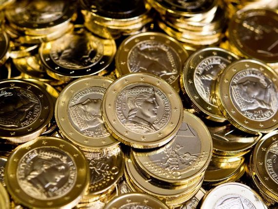 Comisia Europeana vrea un fond de 50 miliarde de euro pentru recapitalizarea bancilor cu probleme din statele non-euro