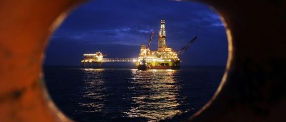 Exxon, Shell si Petrom au semnat un acord cu Ucraina pentru exploatarea gazelor din Marea Neagra, in apropierea tarmului Romaniei