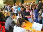 Peste 17.000 de locuri de munca sunt oferite, la nivel national, la Bursa pentru absolventi