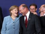 Basescu, intrebat ce tara i-ar placea sa conduca: As vrea sa vina Merkel la Bucuresti si sa ma duc eu la Berlin