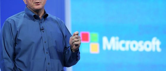 Seful Microsoft a primit mai putin de jumatate din bonus, din cauza vanzarilor slabe de tablete