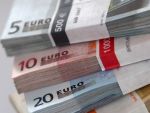 Oamenii de afaceri cer Executivului scaderea TVA si CAS. Guvernul nu a luat nicio masura de relansare economica