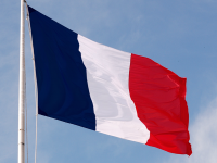 Partidul nationalist si xenofob Frontul National se claseaza, in premiera, pe primul loc in sondaje, in Franta