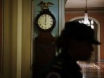 Republicanii propun majorarea temporara a plafonului datoriilor SUA. Congresul se apropie de o solutie pe termen scurt privind evitarea intrarii in incapacitate de plata