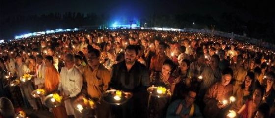 60 de morti in India, intr-o busculada la un templu
