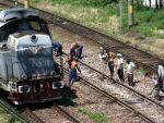 Paisprezece persoane ranite, dupa ce un marfar a lovit o drezina, in Bistrita-Nasaud