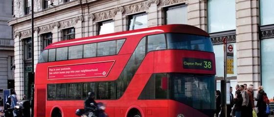 Londra extinde din iulie restrictiile impuse imigrantilor UE. Ce trebuie sa stie cei care isi cauta un job in Mara Britanie