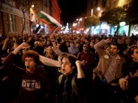 
	Studentii de la Universitatea din Sofia vor sa blocheze Parlamentul

