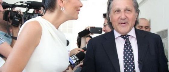 Fostul tenismen Ilie Nastase asteapta 300 de oaspeti la petrecerea sa de nunta, sambata, in Poiana Brasov. Comaneci, Hagi si Tiriac, printre invitati