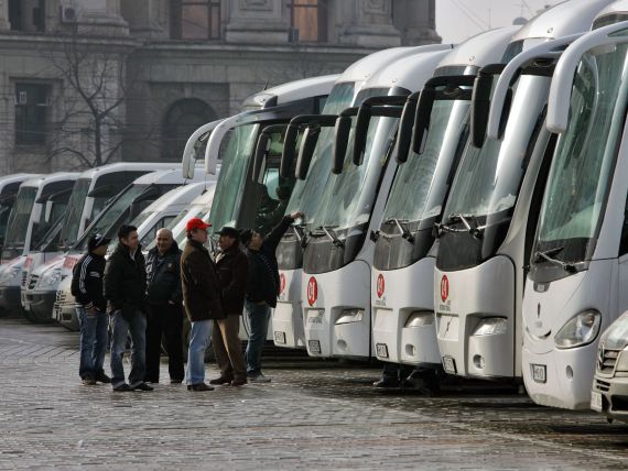 Transportatorii rutieri ameninta cu proteste in decembrie, din cauza fiscalitatii exagerate si a infrastructurii precare