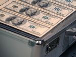 Europa adopta un nou set de reguli pentru asiguratori, dupa 13 ani de negocieri. Companiile spun ca produsele de economisire se vor scumpi excesiv