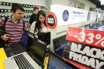 Black Friday 2014. Vanzarile din acest an depasesc 300 de milioane de lei, aproape dublu fata de anul trecut. Care au fost cele mai cautate produse