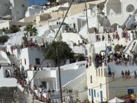 
	Grecia vinde 300 de hoteluri. Elenii cauta cumparatori in Rusia
