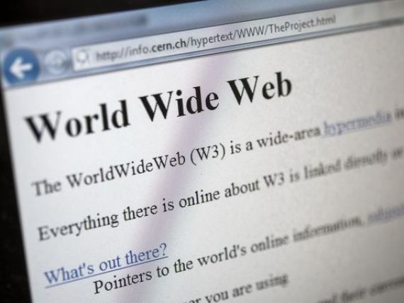 Inventatorul www-ului, ingrijorat de viitorul propriei creatii: Guvernele se simt amenintate de internet si intaresc supravegherea