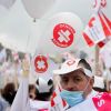 Medicii vor intra, luni dimineata, in greva de avertisment. Ei cer alocarea a 6% din PIB pentru sanatate si o lege a salarizarii in domeniu