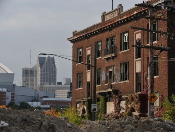 Cel mai mare faliment municipal din istorie, Detroit, a primit unda verde de la judecatori. Economiile Apple ar putea acoperi de opt ori datoria orasului