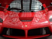 
	Romanii si-au cumparat 37 de Ferrari in acest an. Cel mai scump, un LaFerrari de 1 milion de euro

