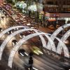 Bucurestiul a imbracat hainele de Craciun. Trei milioane de beculete lumineaza Capitala. FOTO