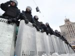 Opozitia anticipeaza sosirea a milioane de manifestanti la Kiev, dupa ce politia a eliberat azi-noapte Piata Independentei