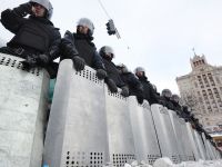Opozitia anticipeaza sosirea a milioane de manifestanti la Kiev, dupa ce politia a eliberat azi-noapte Piata Independentei