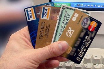 Un card bancar nefolosit ne indatoreaza la banca. Comisioanele pe care le platim anual pentru conturile deschise, dar neutilizate