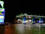 Amanarea accizei de 7 centi, praf in ochi pentru transportatori, pe ce judete se da lupta intre marii benzinari si povestea celui mai batran magazin online din Romania