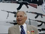 Mihail Kalasnikov, parintele legendarului pistol-mitraliera AK-47, este in stare grava