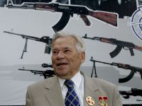 Mihail Kalasnikov, parintele legendarului pistol-mitraliera AK-47, este in stare grava