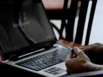 Comisia Europeana: 42% dintre romani nu au folosit niciodata internetul si doar 5% acceseaza servicii publice online