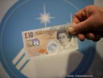 Se schimba banii in Marea Britanie. Decizia, o lovitura dura pentru De La Rue, singurul furnizor de bancnote pentru Banca Angliei. FOTO