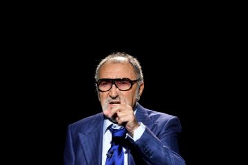 Ion Tiriac a vandut actiunile pe care le detinea la UniCredit Tiriac Bank. Cea mai mare tranzactie din sistemul bancar romanesc de dupa criza