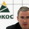 Ciocnirea tarilor Rusiei. Hodorkovski, oligarhul decazut si inchis pentru ca a indraznit sa-l infrunte pe Putin, gratiat, dar trimis in exil