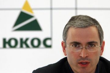 Ciocnirea tarilor Rusiei. Hodorkovski, oligarhul decazut si inchis pentru ca a indraznit sa-l infrunte pe Putin, gratiat, dar trimis in exil