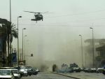 Cel putin doi jurnalisti au murit in atentate sinucigase comise la sediul unui post tv din Irak