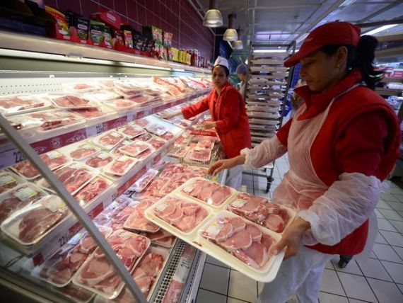 Ponta: O reducere a TVA la alte produse decat painea, analizata dupa 1 iulie . In vizor sunt carnea, legumele si laptele