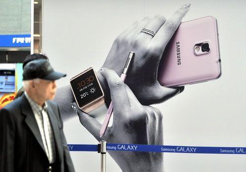 Apple cere din nou interzicerea unor smartphone-uri Samsung in SUA