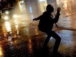 Bursa de la Istanbul si lira s-au prabusit, in contextul crizei politice din Turcia. Guvernul se imprumuta la dobanzi record