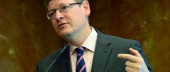 Comisar european: Este putin probabil un aflux de romani si bulgari in UE dupa ridicarea restrictiilor. Trei milioane locuiesc deja in state membre
