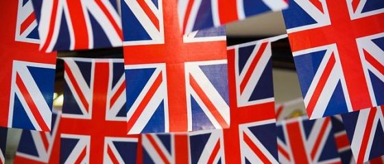 Ministrul de Interne de la Londra: Muncitorii romani si bulgari ar putea face mai mult pentru M.Britanie decat britanicii