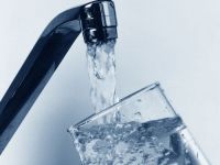 
	Sute de mii de oameni, afectati de lipsa apei potabile in statul american West Virginia
