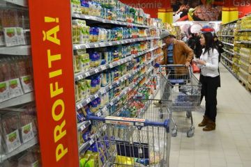 Romania a atins anul trecut recordul de a avea cele mai mici cresteri de preturi inregistrate vreodata. Lista produselor care s-au ieftinit cel mai mult